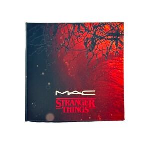 MAC Cosmetics x Stranger Things Powder Blush - He likes it Cold Limited Edition